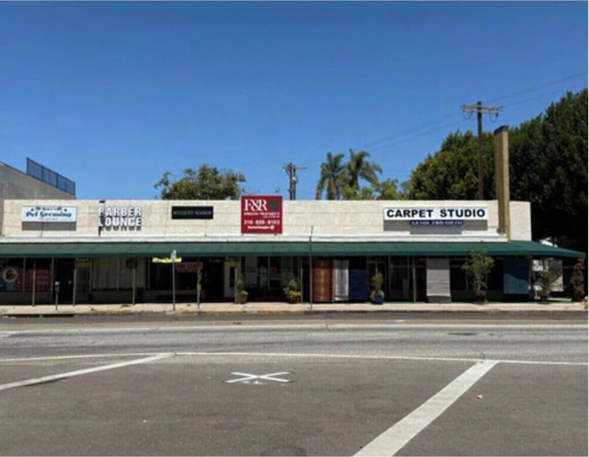 1601 S Robertson Blvd