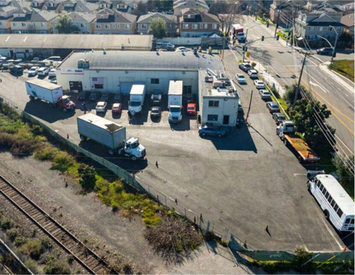 16440 Ashland